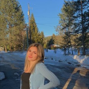 Meet your Posher, Lauren